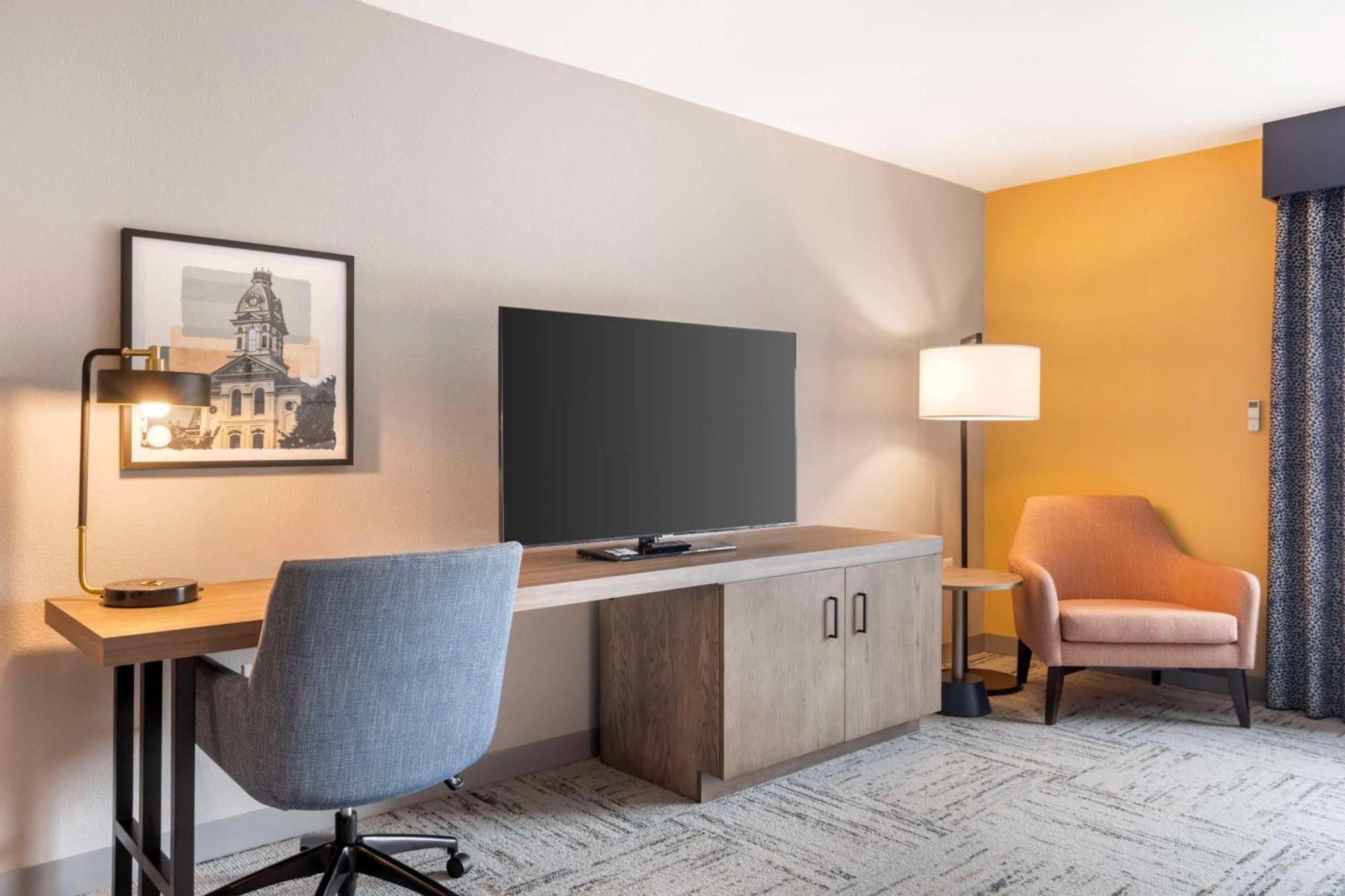 Hilton Garden Inn Charlotte/Concord Extérieur photo