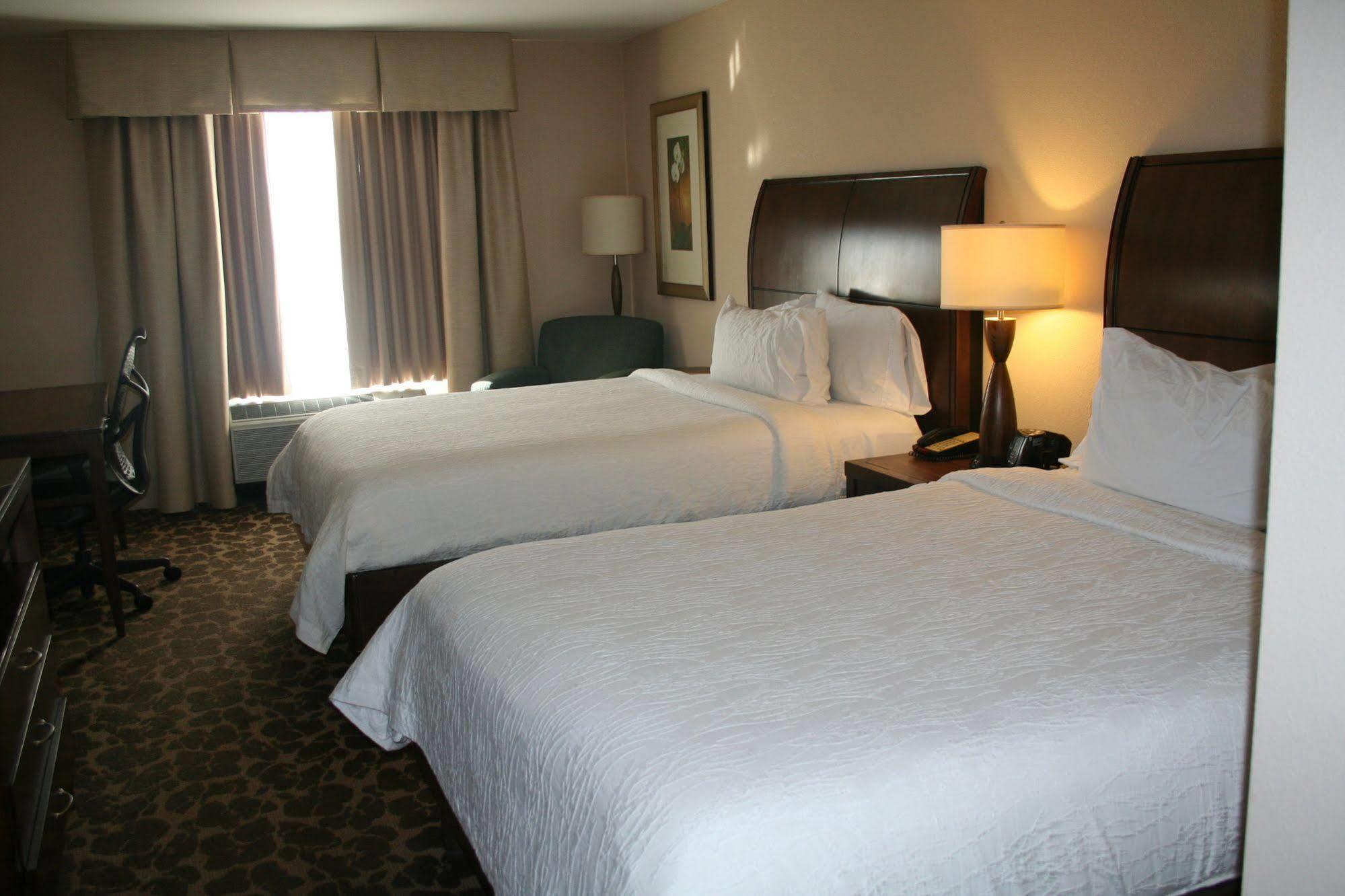 Hilton Garden Inn Charlotte/Concord Extérieur photo