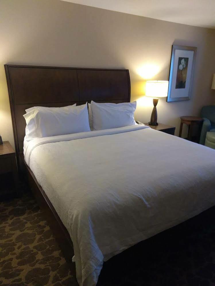 Hilton Garden Inn Charlotte/Concord Extérieur photo